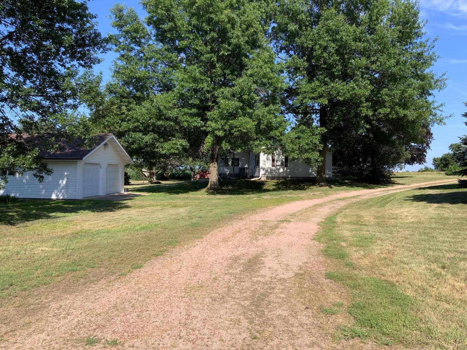 Photo 11 of 35 of home listing at 51057 Highway 20, Orchard, NE 68764