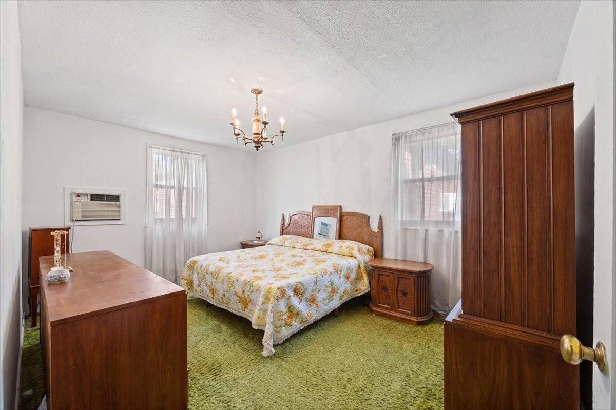 57-44 244th St, #Upper
