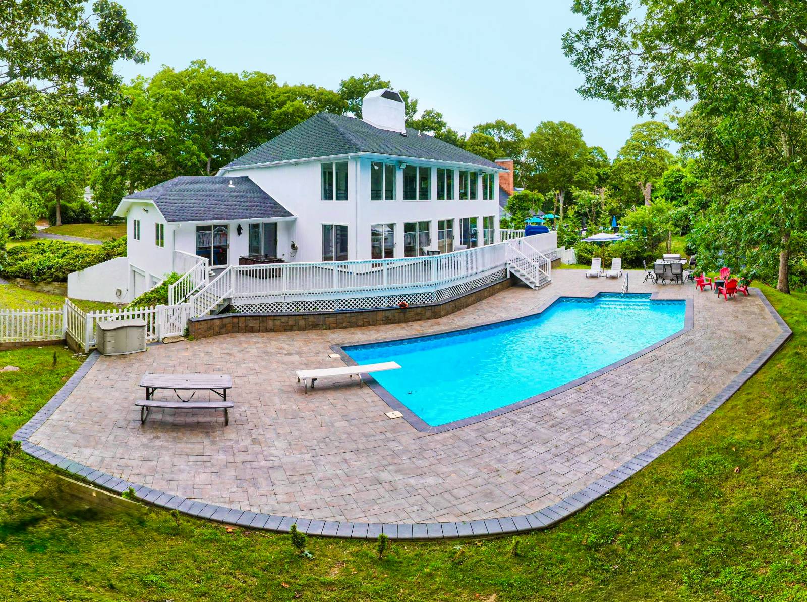 19 Bay Woods Dr