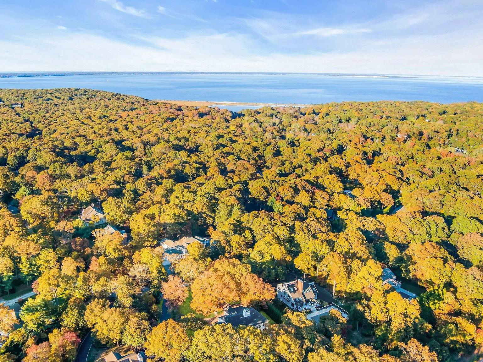19 Bay Woods Dr