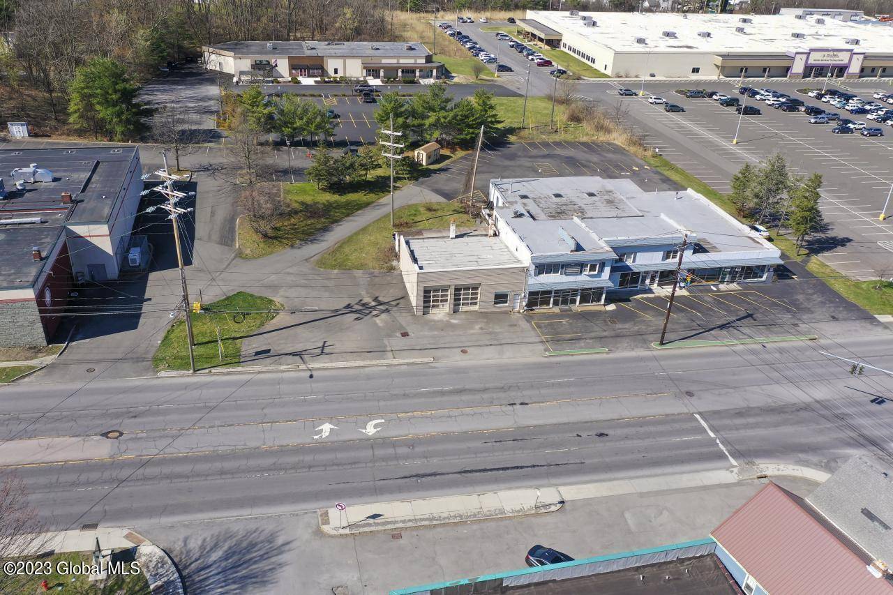 178 Columbia Turnpike