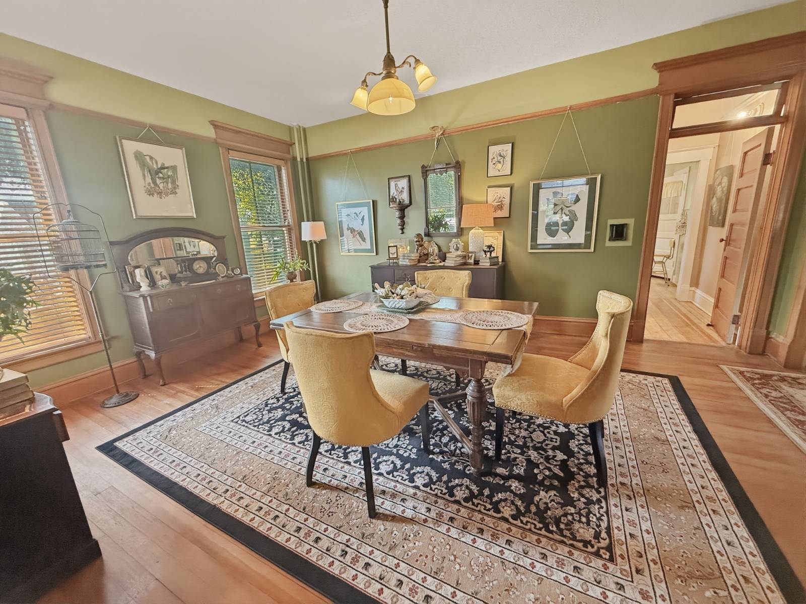 Photo 5 of 60 of home listing at 304 W. Dayton St., Cedar Rapids, NE 68627