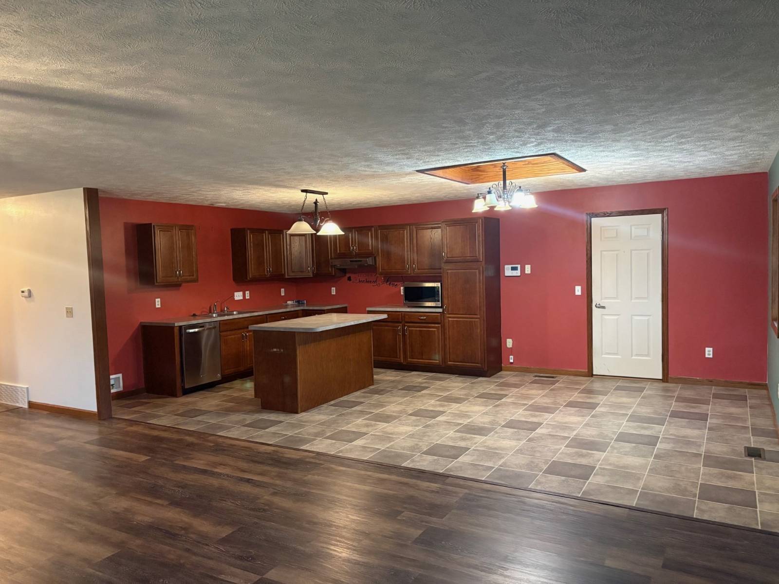 Photo 14 of 42 of home listing at 310 North 11th Avenue, Burwell, NE 68823