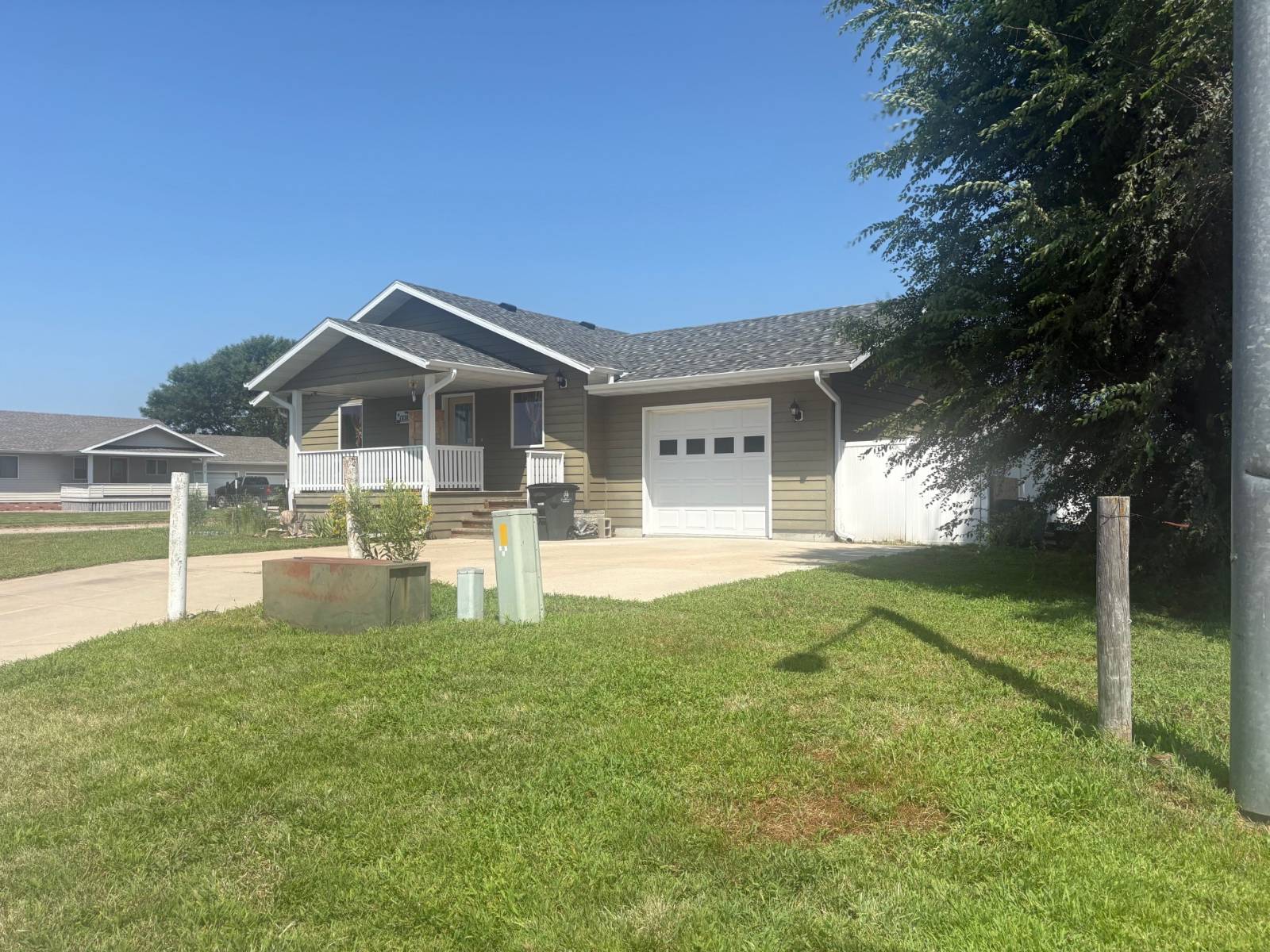 Photo 3 of 42 of home listing at 310 North 11th Avenue, Burwell, NE 68823
