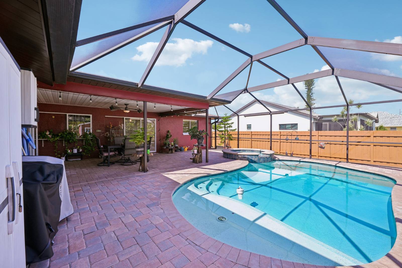 139  SE 30th St, Cape Coral, FL 33904