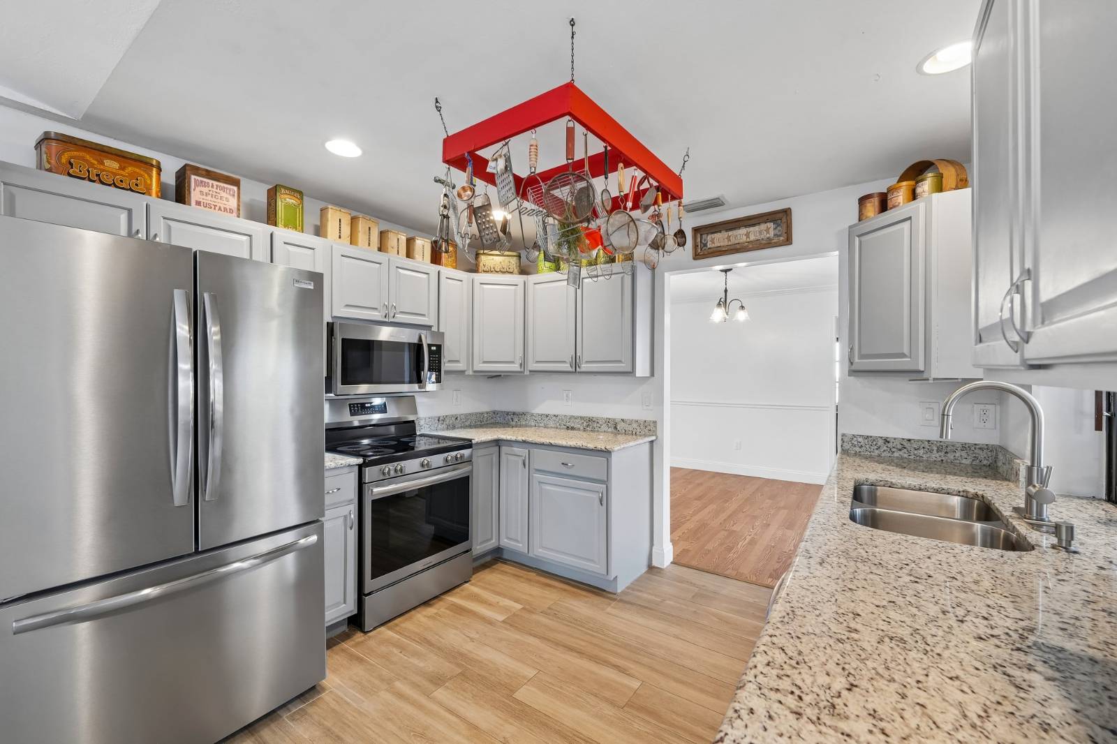 139  SE 30th St, Cape Coral, FL 33904