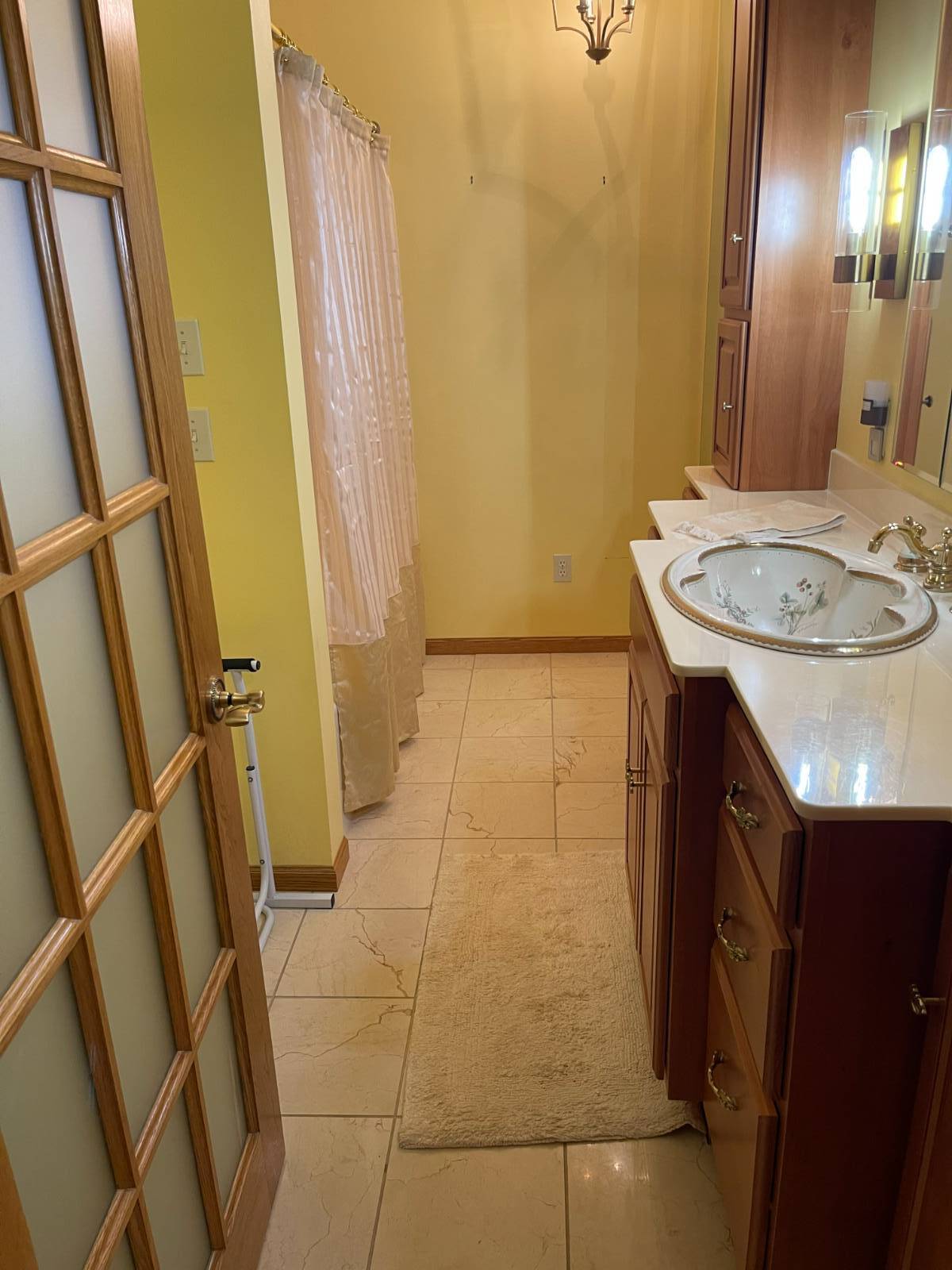 2nd bathroom