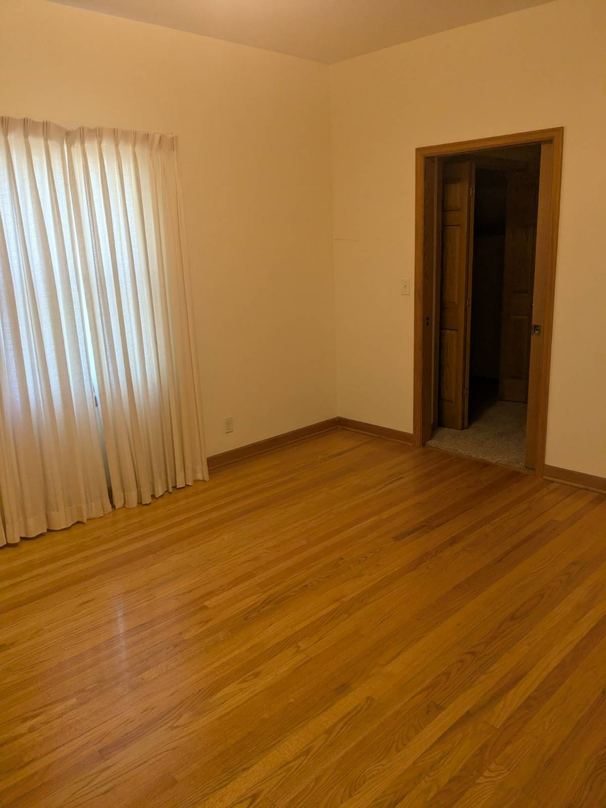 Photo 53 of 60 of home listing at 710 East Ave, Holdrege, NE 68949