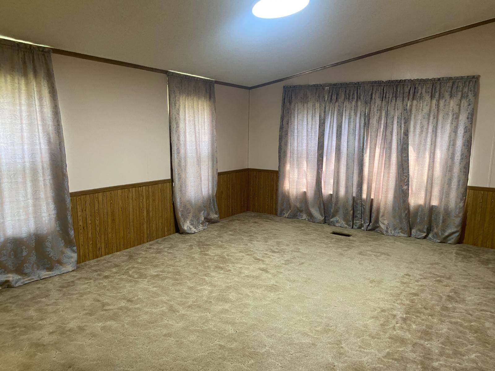 Photo 12 of 41 of home listing at 200 S 5th St, Sargent, NE 68874