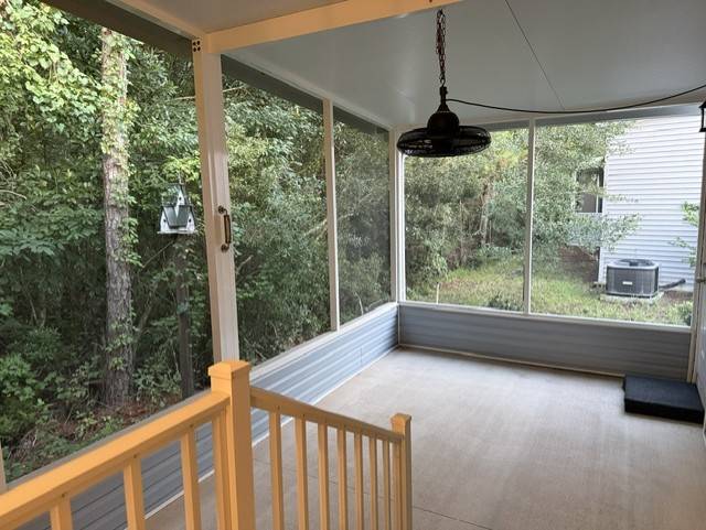 1 owner, 2023 Man. Home, Quartz Counter tops, high ceilings... thumbnail 32