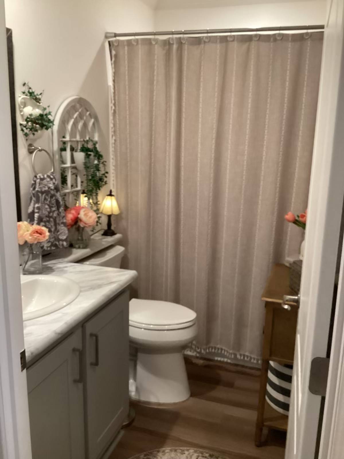 1 owner, 2023 Man. Home, Quartz Counter tops, high ceilings... thumbnail 22