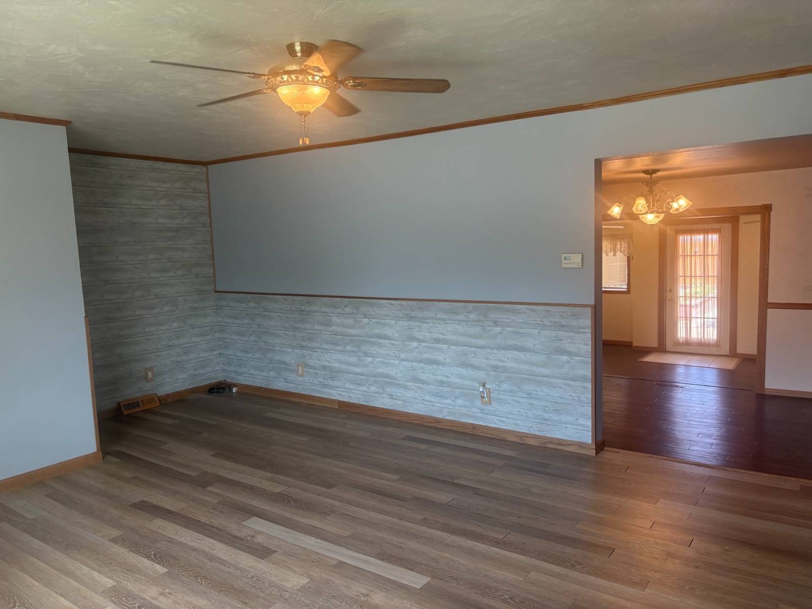 Photo 3 of 25 of home listing at 1223 Yellowstone Ave., Alliance, NE 69301