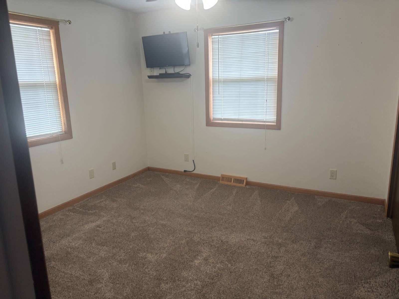 Photo 11 of 25 of home listing at 1223 Yellowstone Ave., Alliance, NE 69301