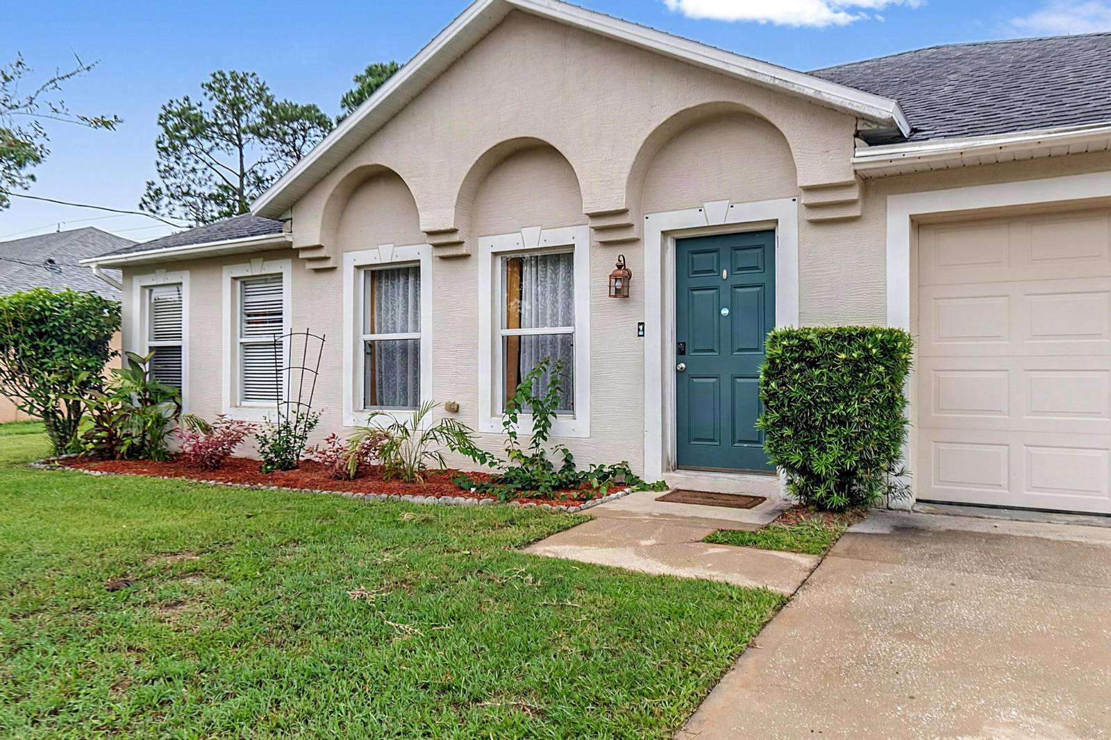 30 Ryder Dr, Palm Coast, FL 32164