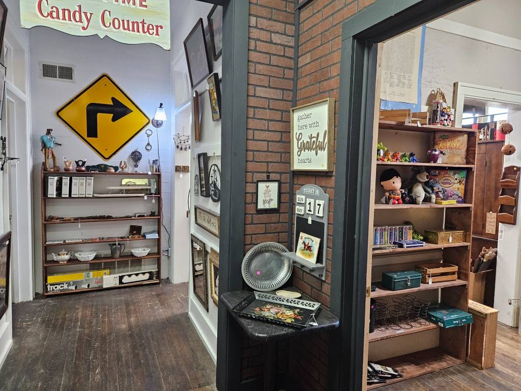 Photo 14 of 25 of commercial property listing at 209 Elm Street, Crawford, NE 69339