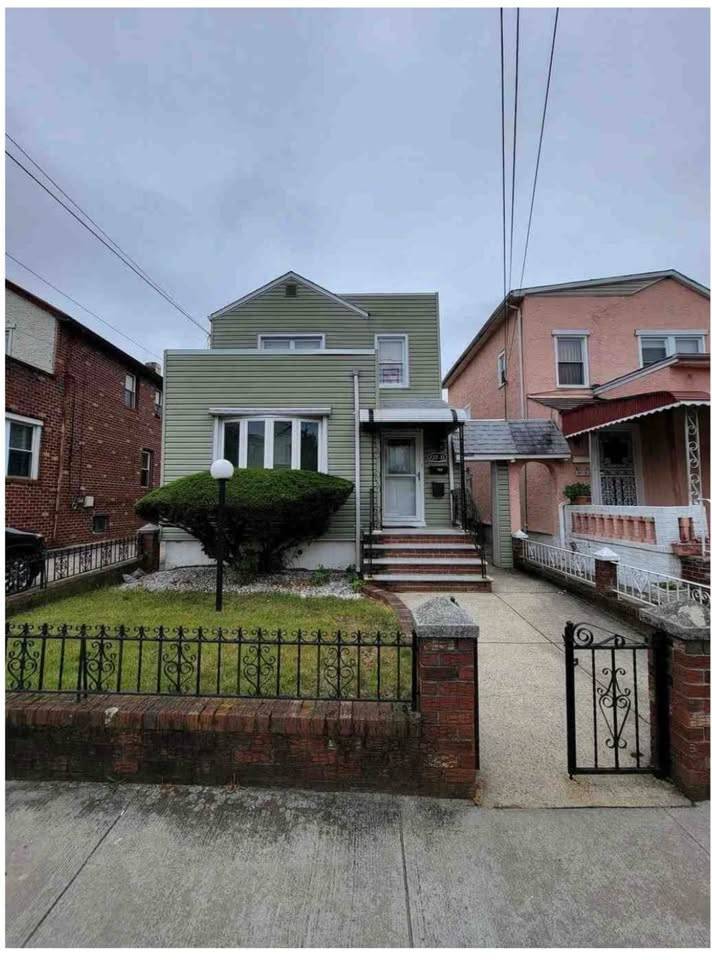 137-11 234th Street