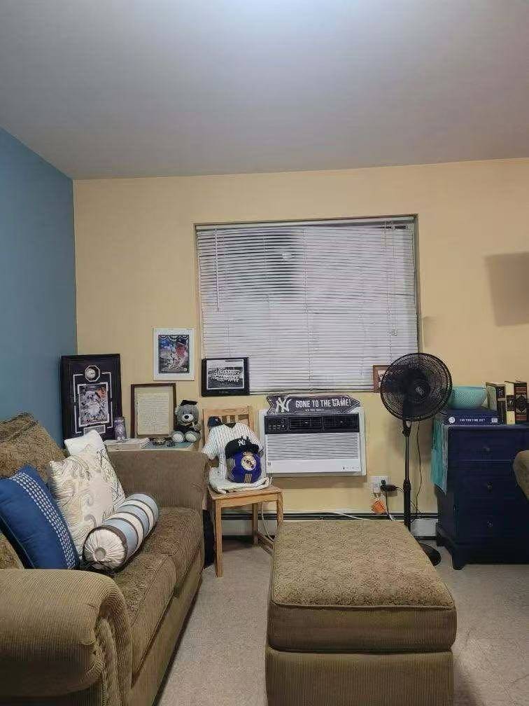 45-10 111 St