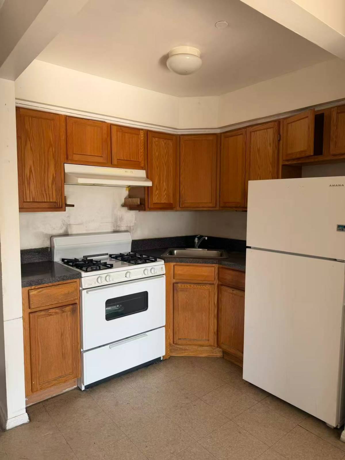 45-10 111 St