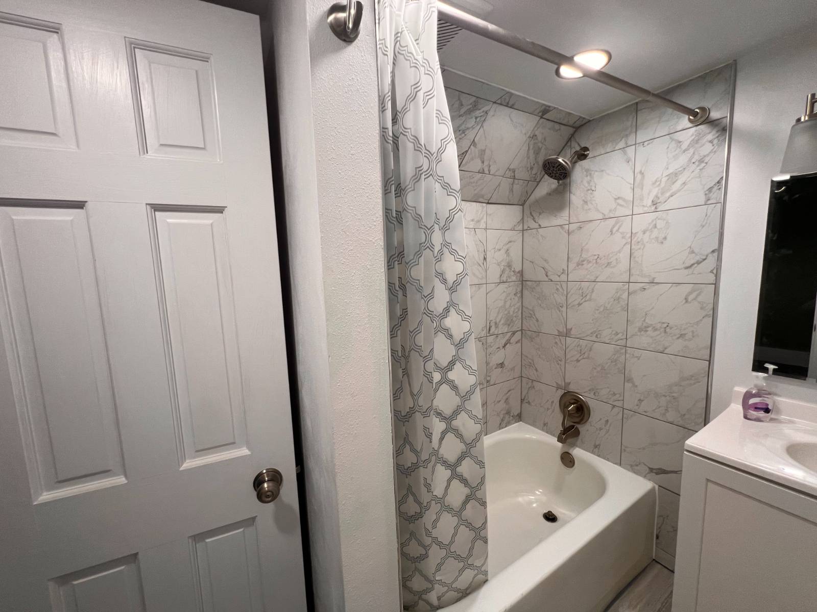 Photo 13 of 25 of home listing at 614 Laramie Ave, Alliance, NE 69301