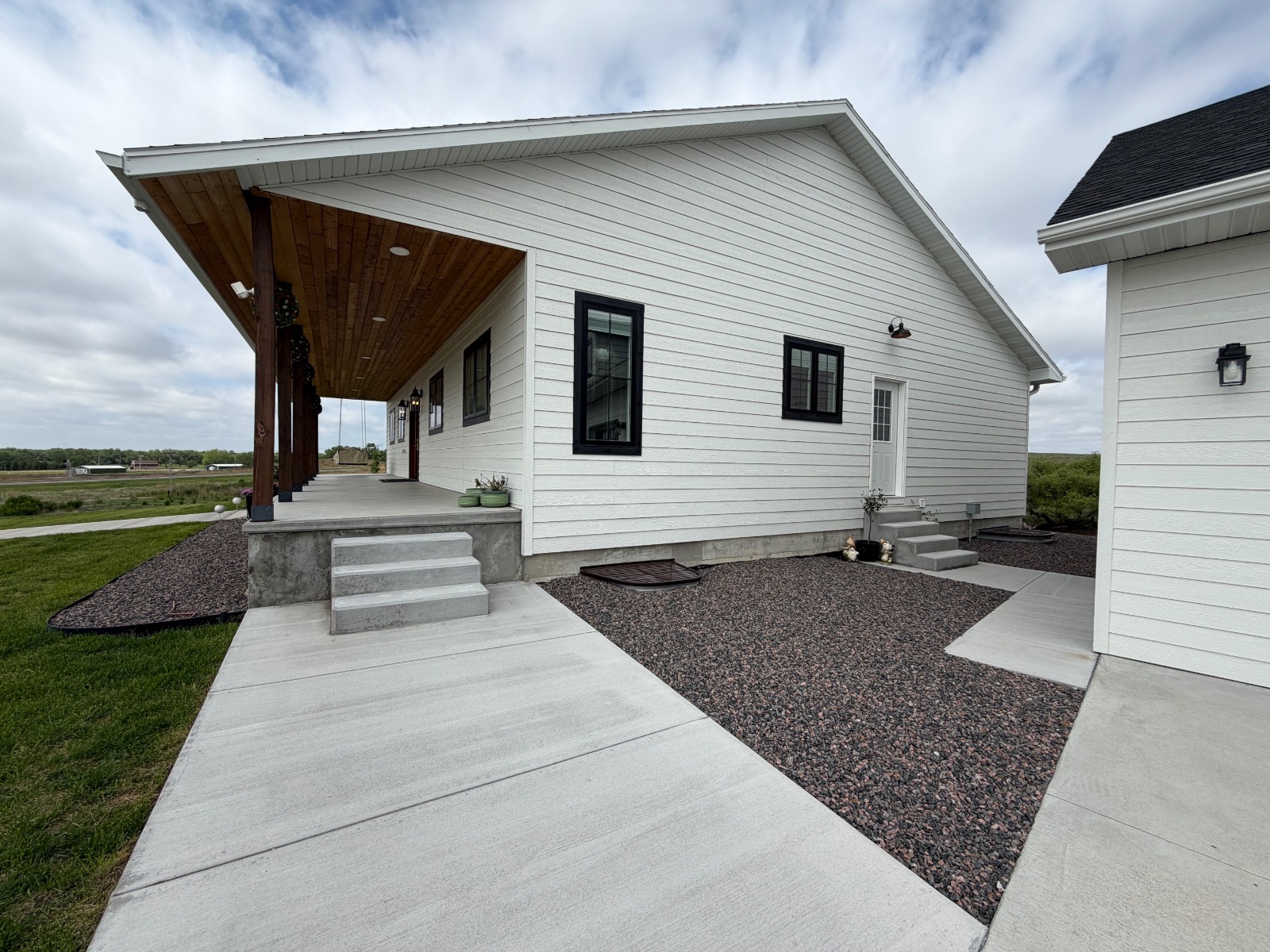 Photo 6 of 44 of home listing at 34048 Highway 34, Benkelman, NE 69021