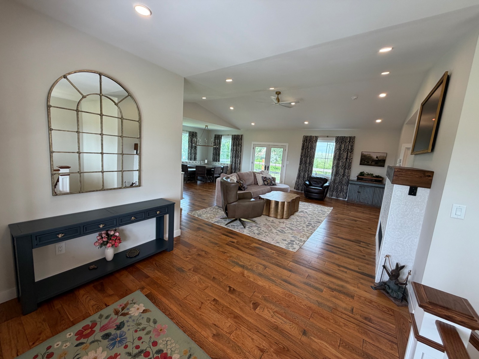 Foyer Entry
