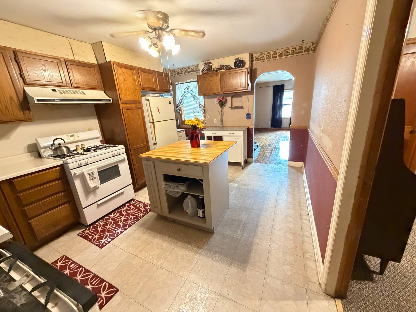 Photo 15 of 18 of home listing at 506 & 504 Augusta Avenue, Bassett, NE 68714