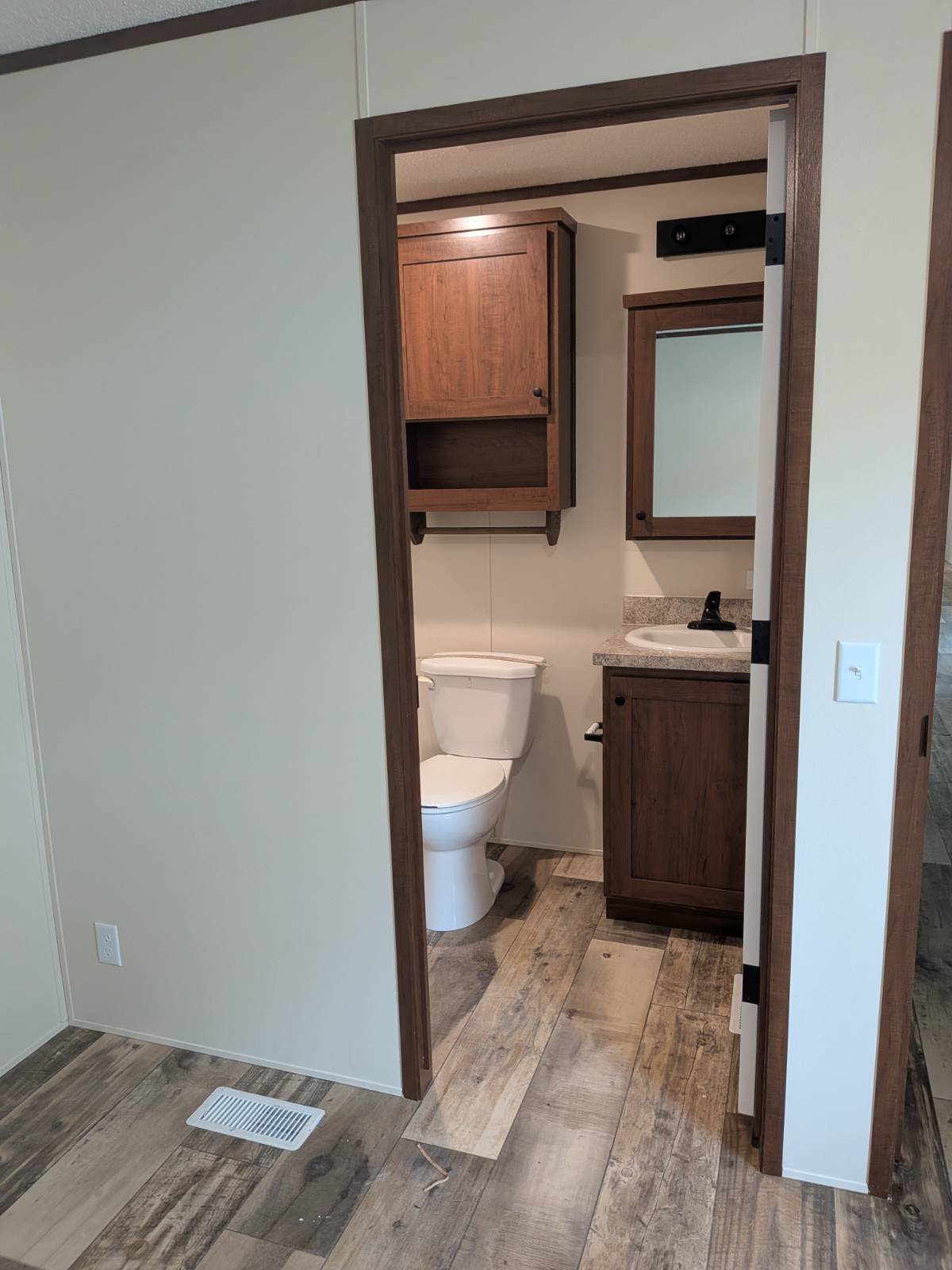 homes built for comfort and value, Hometown Communities, mobile homes, safe and welcoming neighborhoods, housing solutions