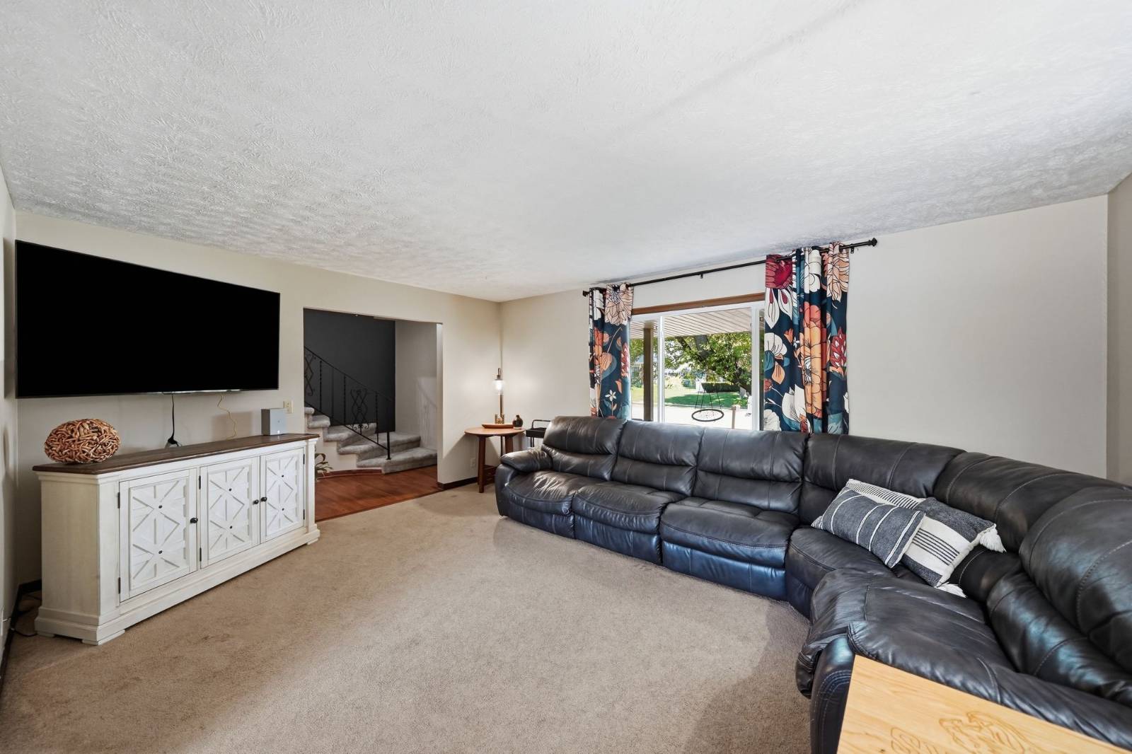 Photo 7 of 56 of home listing at 5431 Danbury Rd, Lincoln, NE 68512