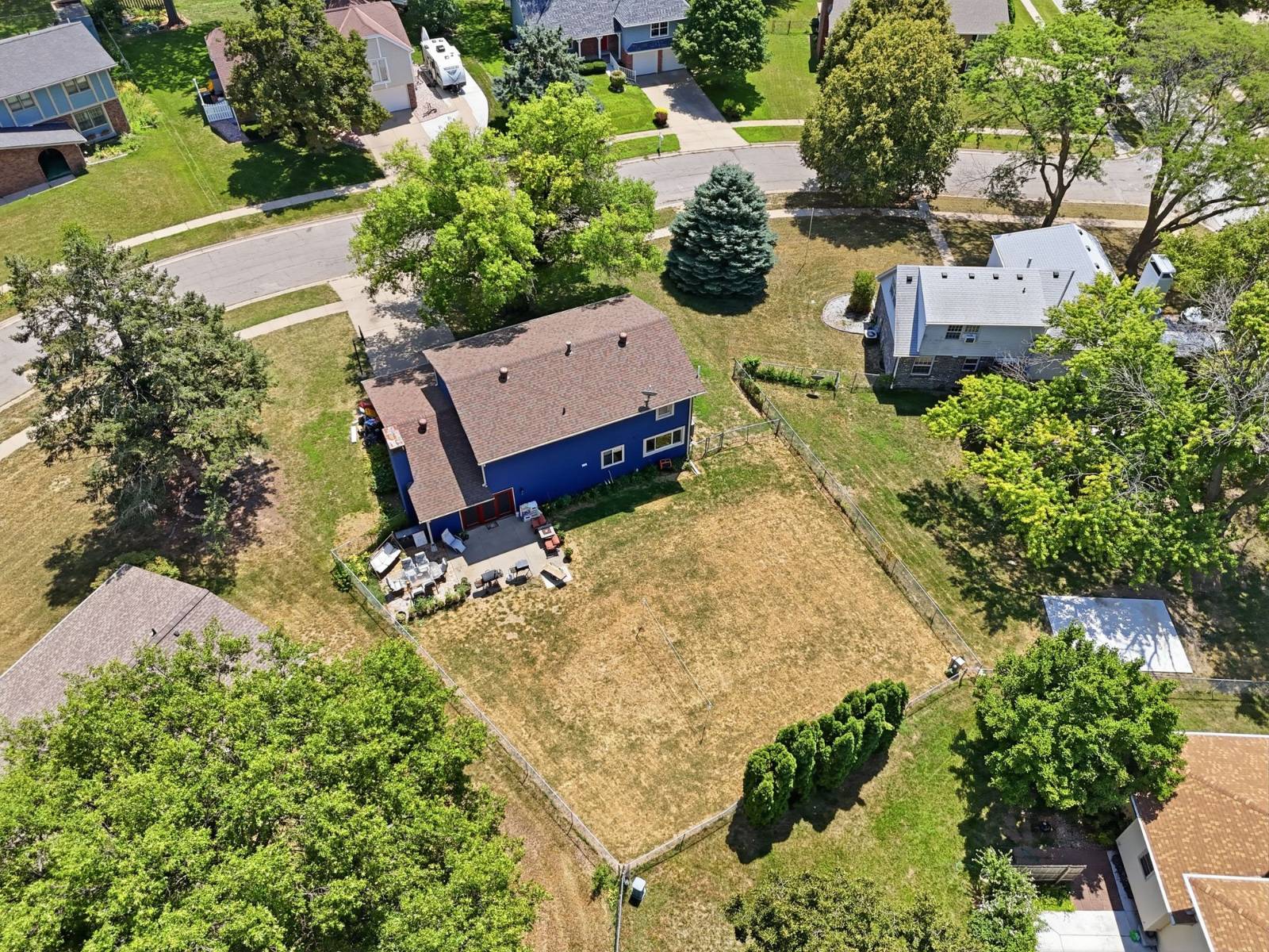 Photo 51 of 56 of home listing at 5431 Danbury Rd, Lincoln, NE 68512
