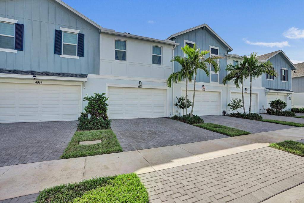 4508 Longwood Lake Sq, Westlake, FL 33470