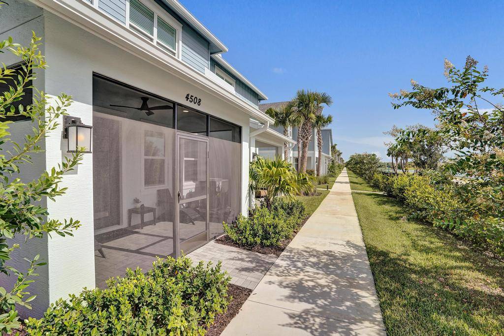 4508 Longwood Lake Sq, Westlake, FL 33470
