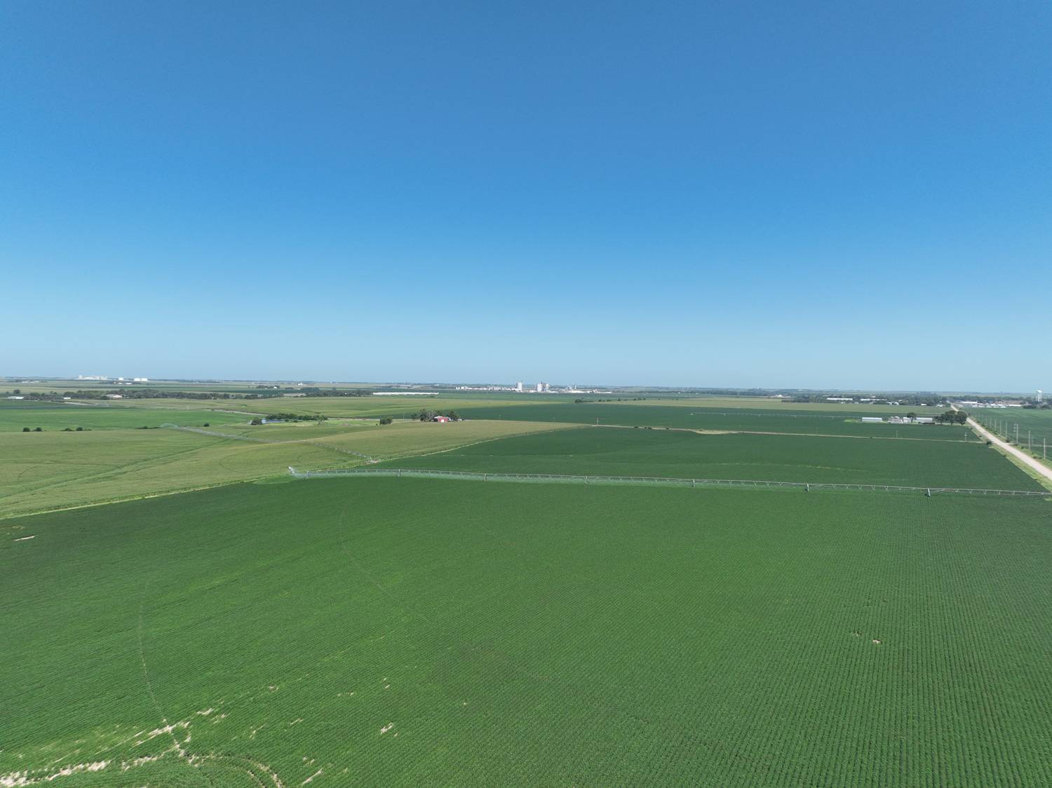 Photo 2 of 25 of land listing at 00 W 11th Rd, Aurora, NE 68818