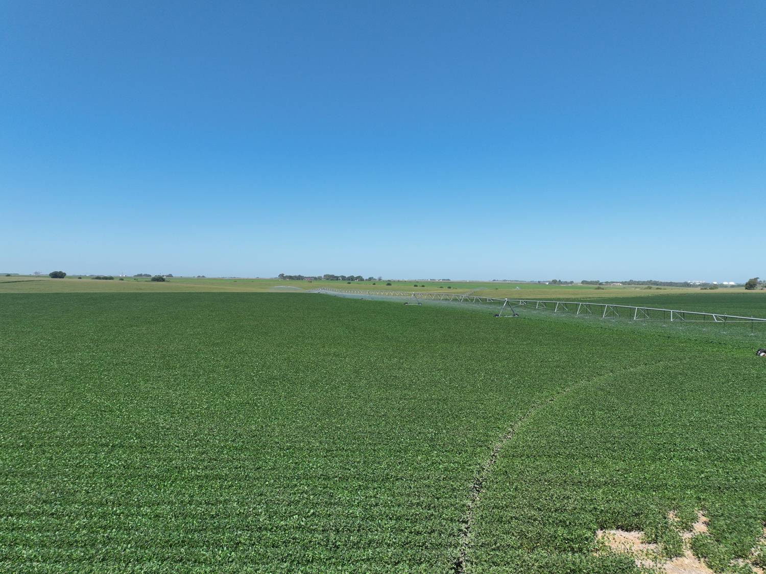 Photo 8 of 25 of land listing at 00 W 11th Rd, Aurora, NE 68818