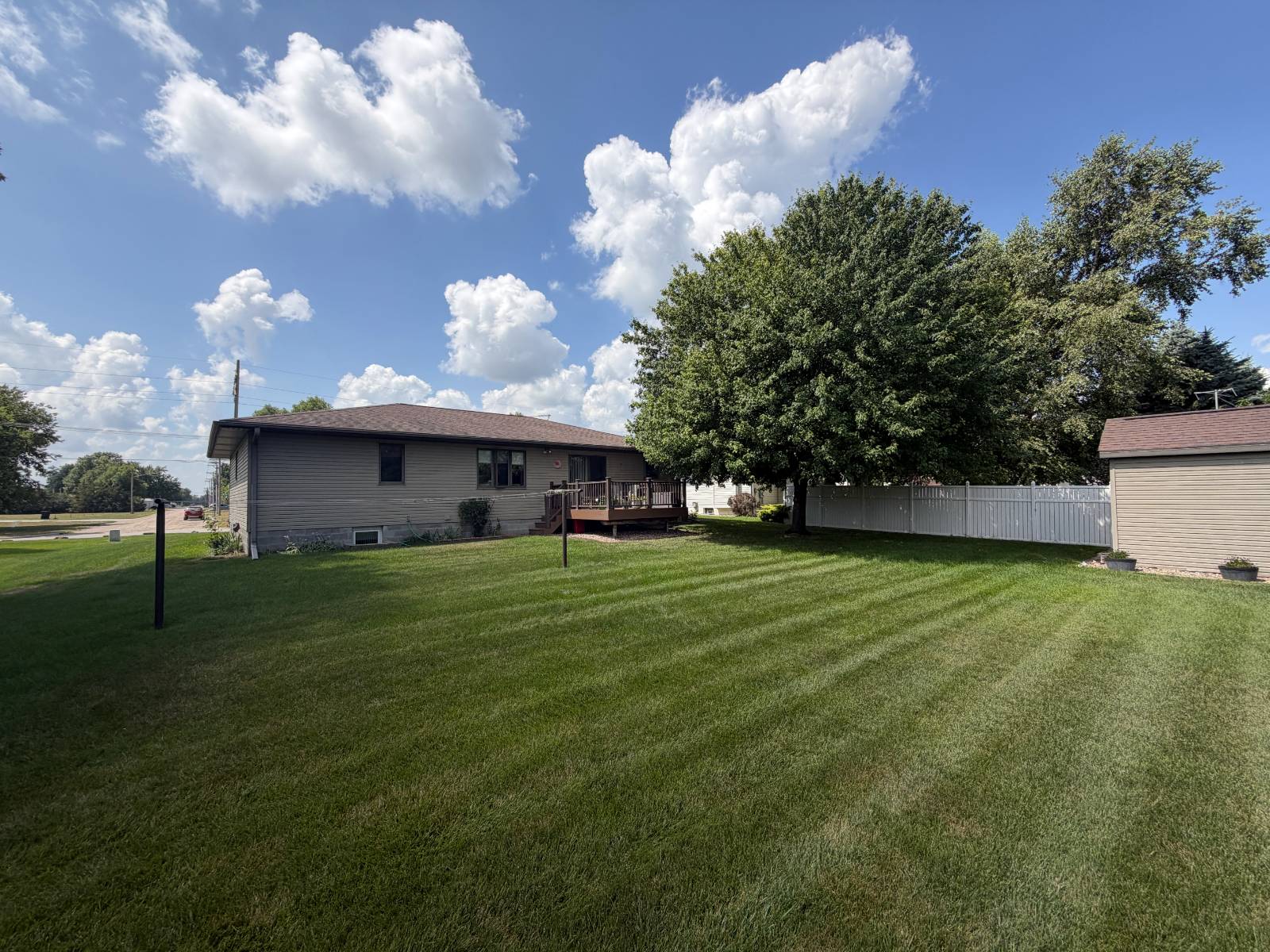 Photo 26 of 26 of home listing at 606 W 18th ST, Schuyler, NE 68661