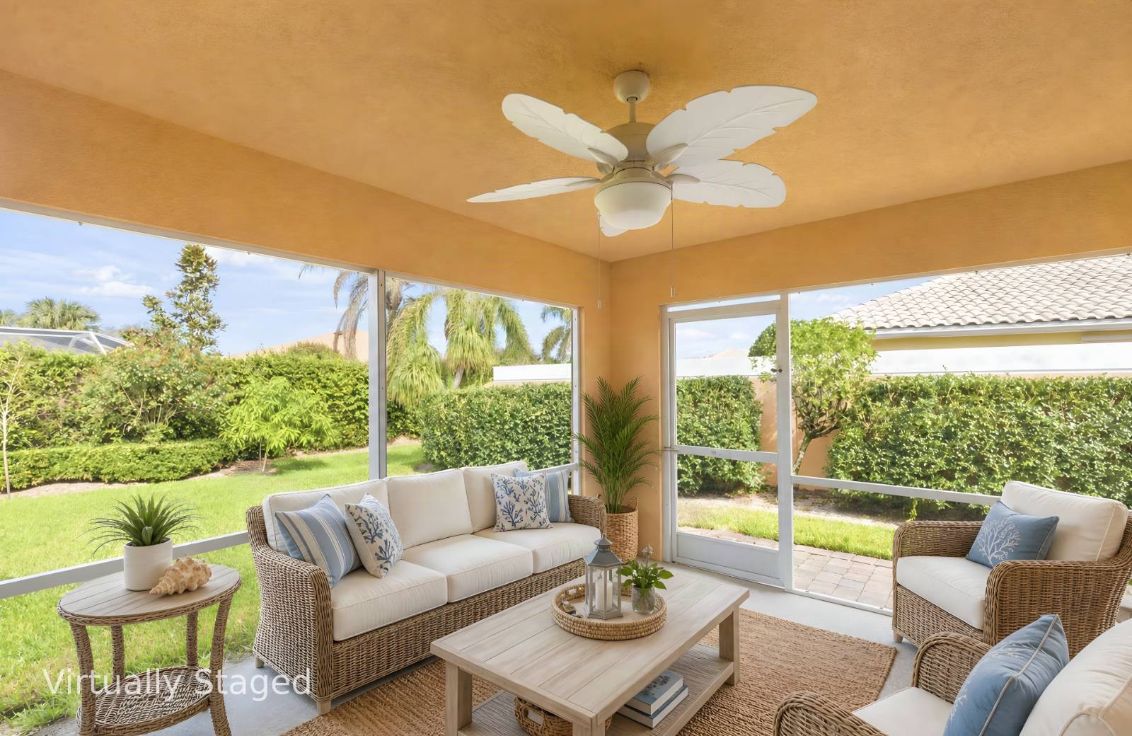 7373 Emilia Ln, Naples, FL 34114