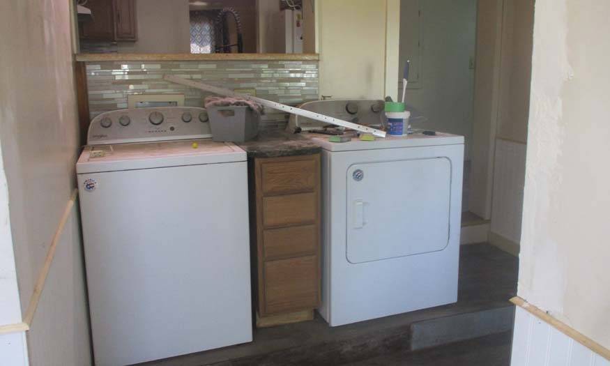 Photo 11 of 22 of home listing at 102 S Baker Street, Hay Springs, NE 69347