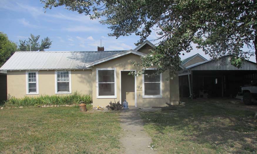 Photo 1 of 22 of home listing at 102 S Baker Street, Hay Springs, NE 69347