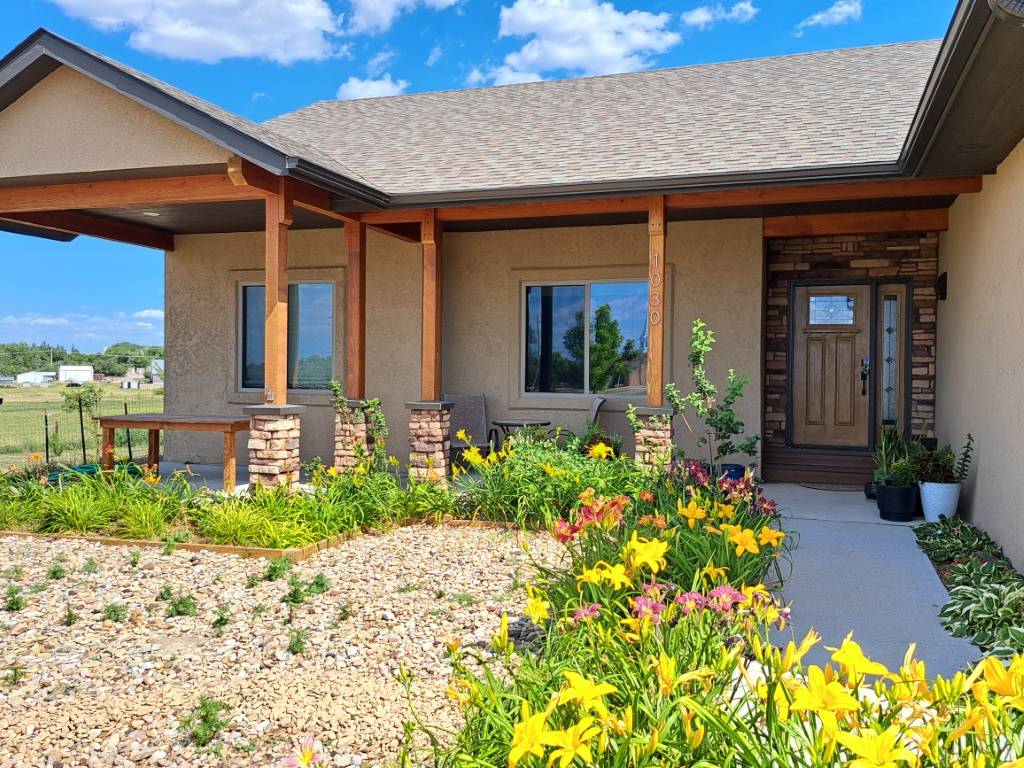 Photo 4 of 25 of home listing at 1030 Centennial Drive, Chadron, NE 69337