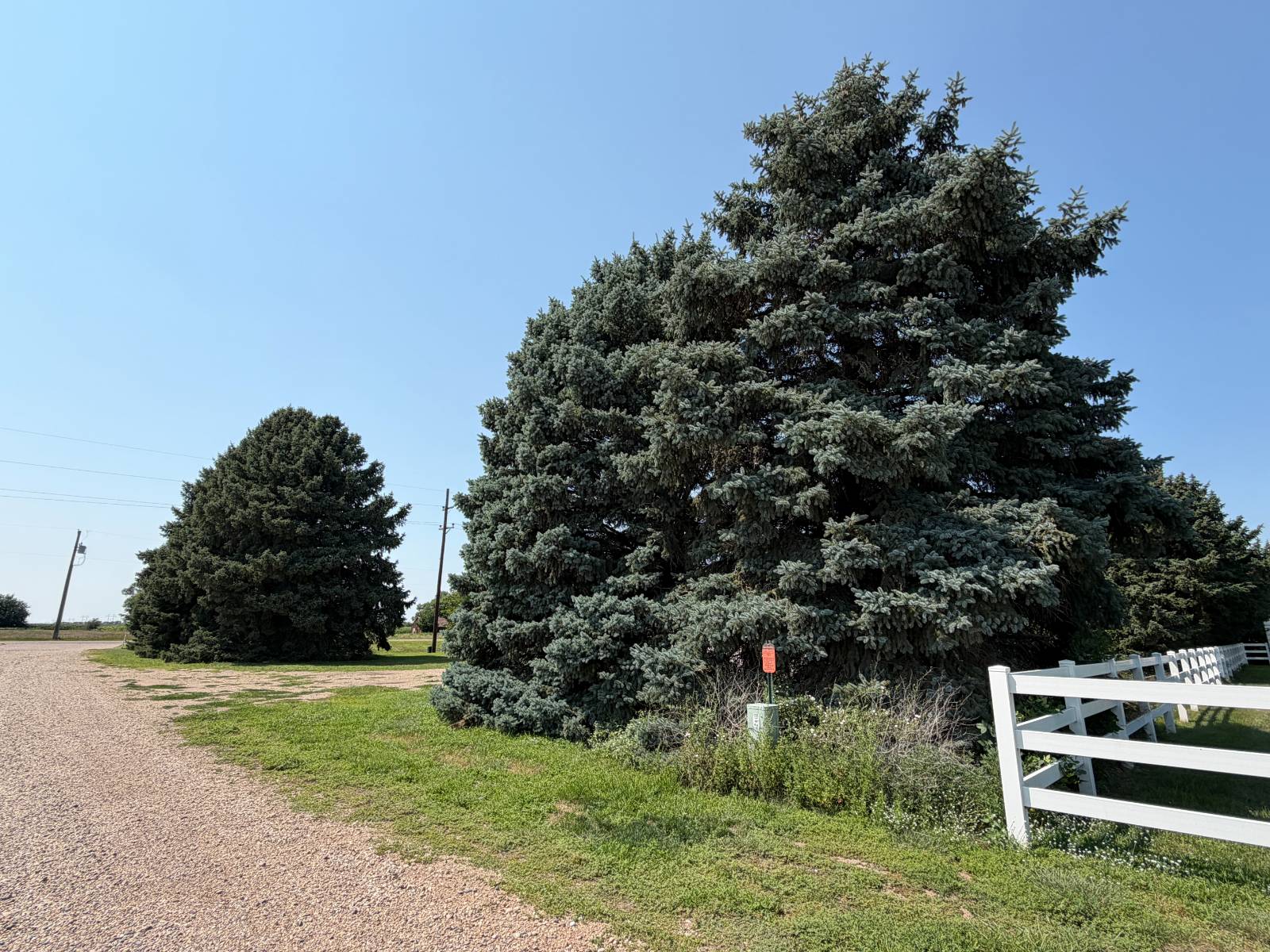 Photo 2 of 46 of home listing at 43055 Foxtail Road, Ainsworth, NE 69210
