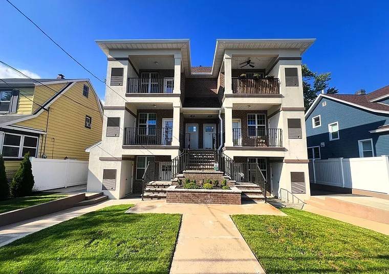 Photo of 1131 Forest Ave, Staten Island, NY 10310