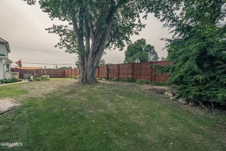 198 Church Ave
