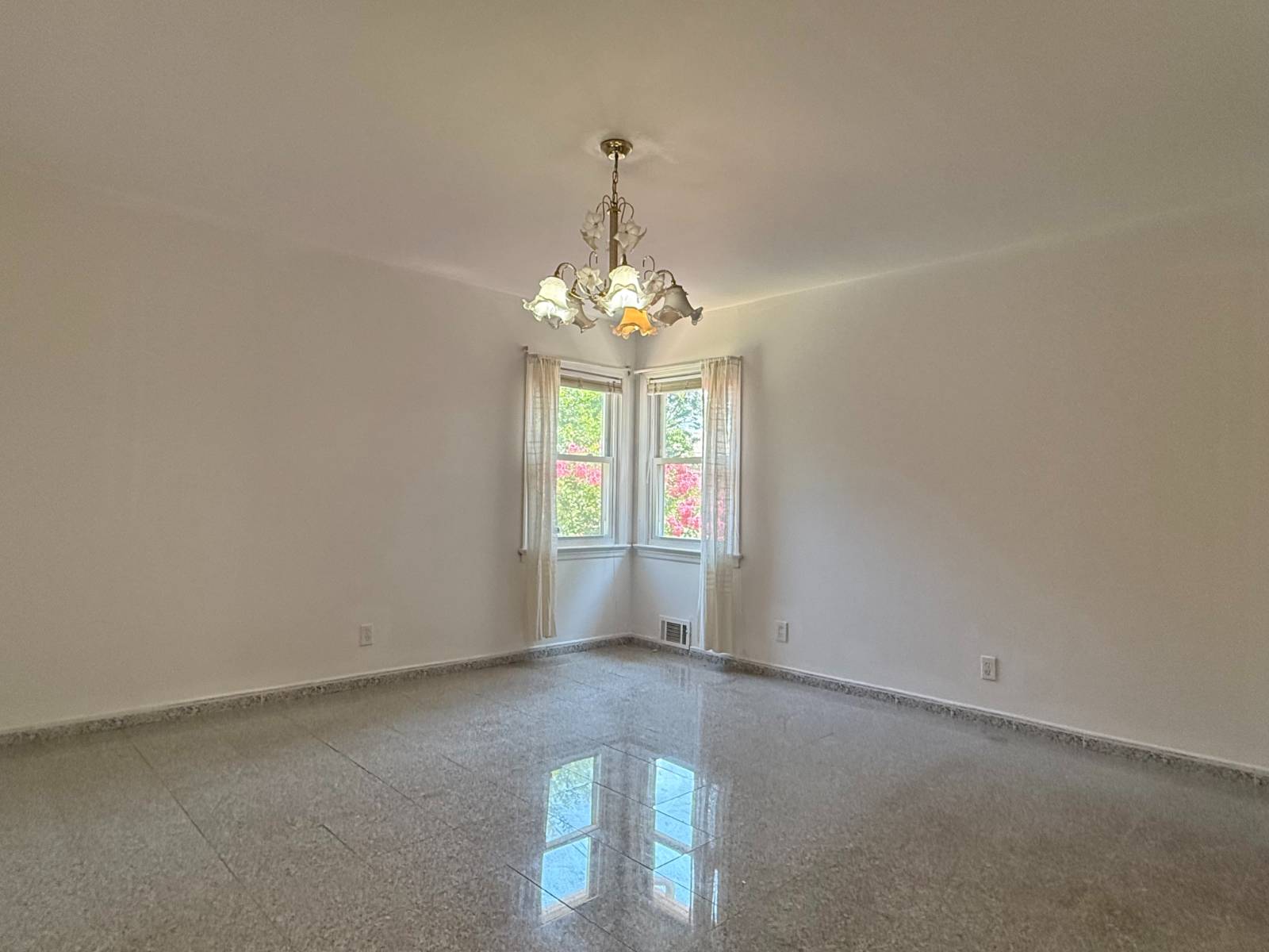 33-19 BELL BLVD