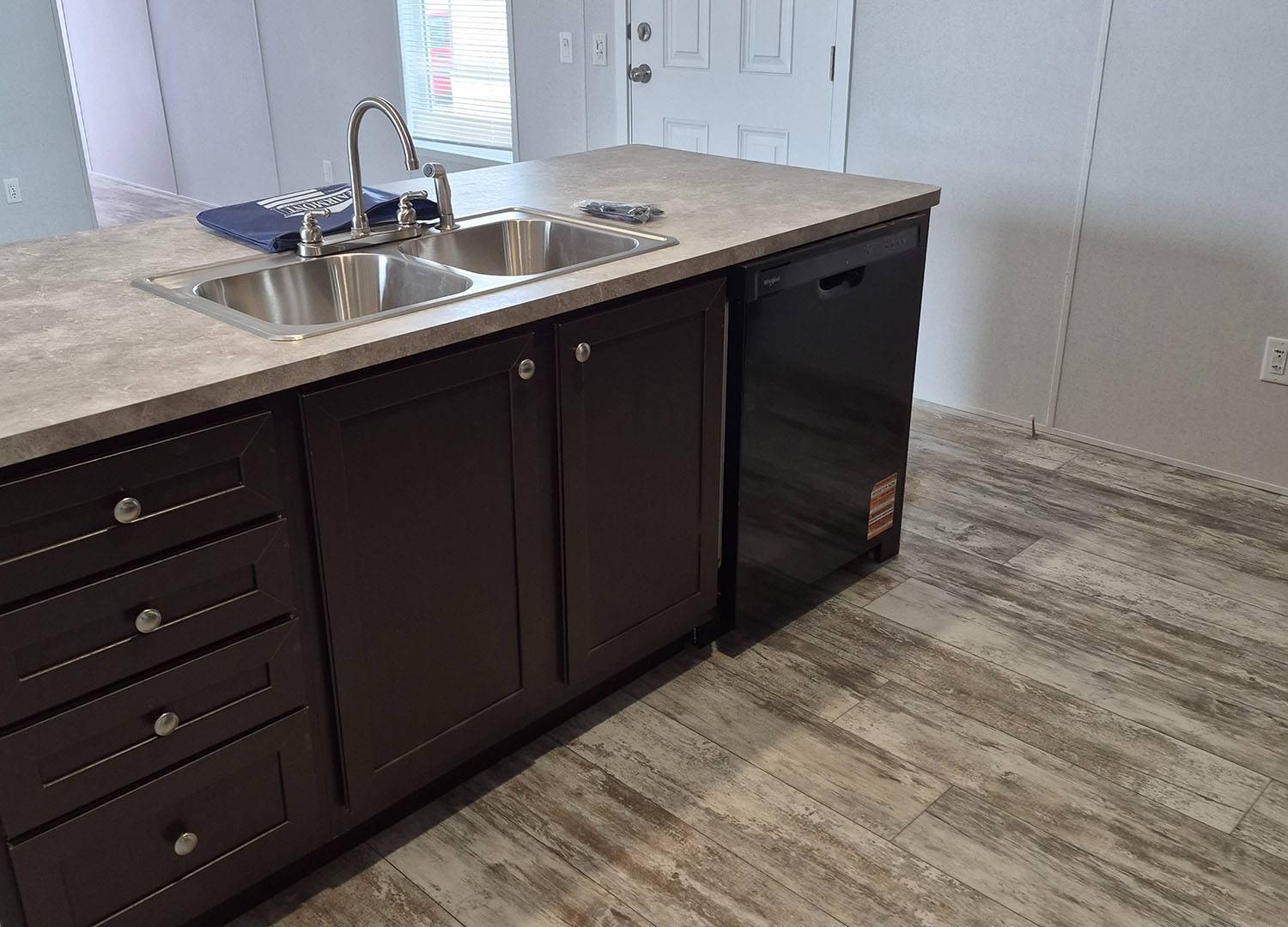 Photo 3 of 7 of manufactured home listing at 12497 Rose Drive #Lot 43, Blair, NE 68008
