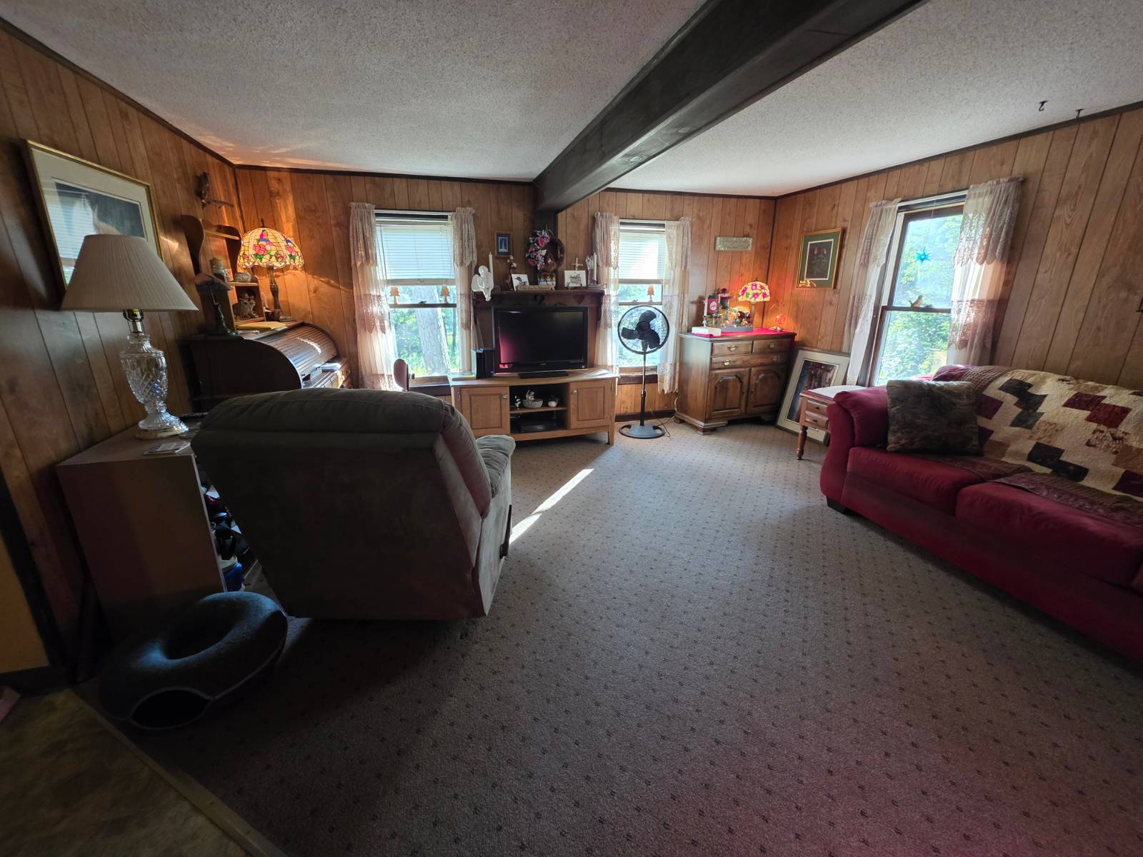12062 Woodhull Rd