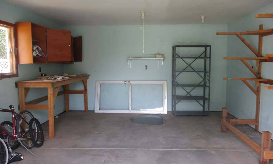Photo 22 of 25 of home listing at 781 Parry Drive, Chadron, NE 69337