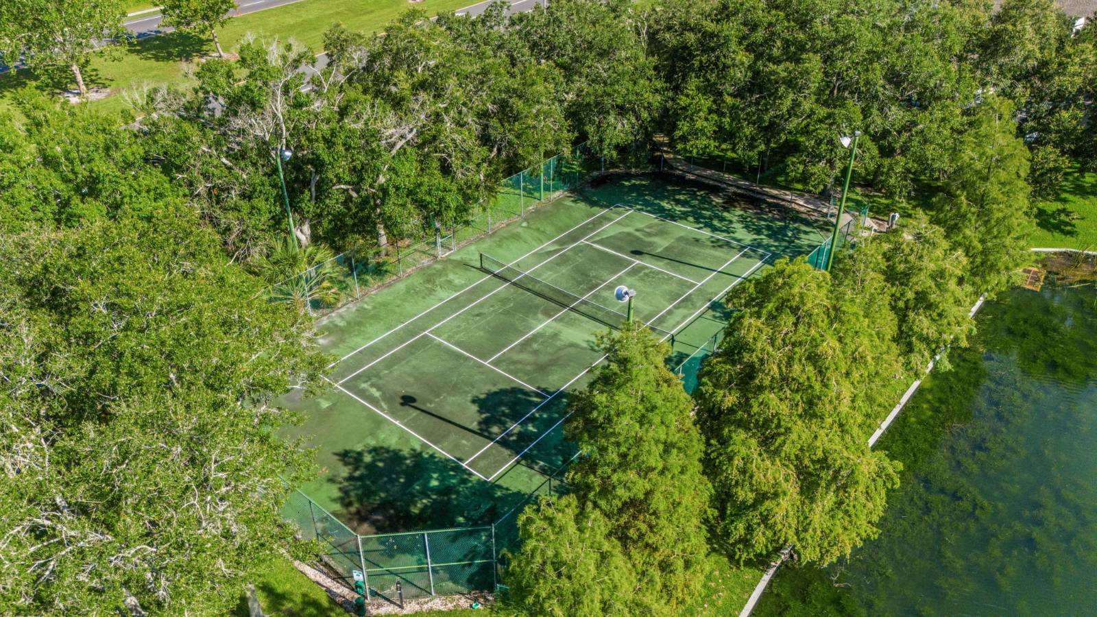 1154 Waterfall Ln, Lakeland, FL 33803