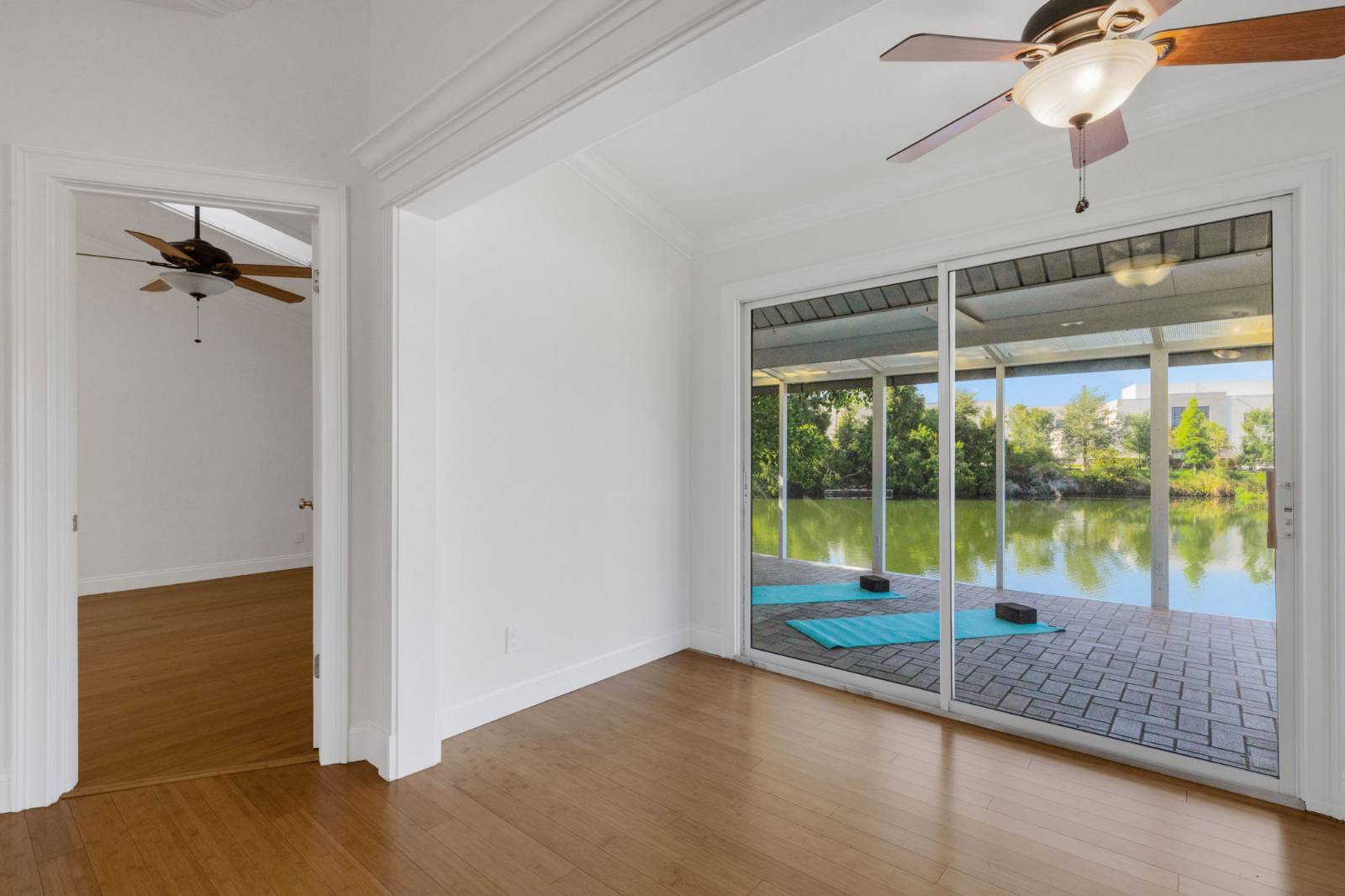1154 Waterfall Ln, Lakeland, FL 33803