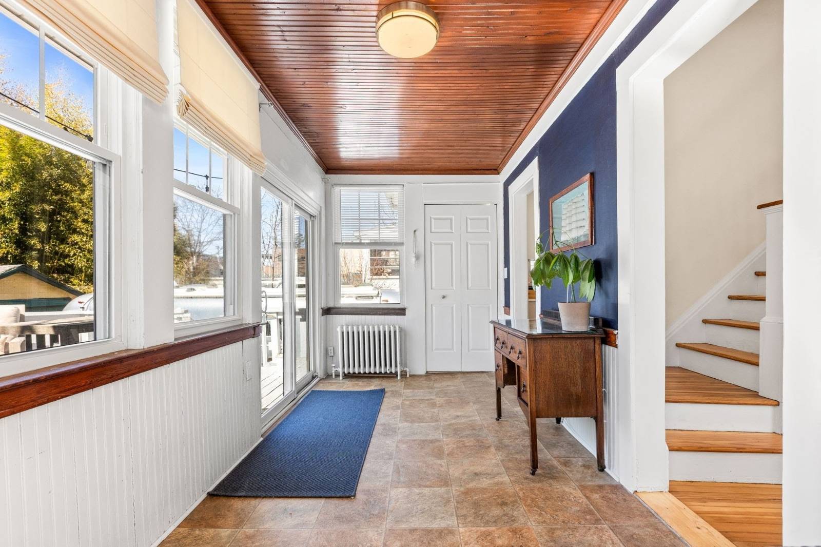 401 Hunter Ave