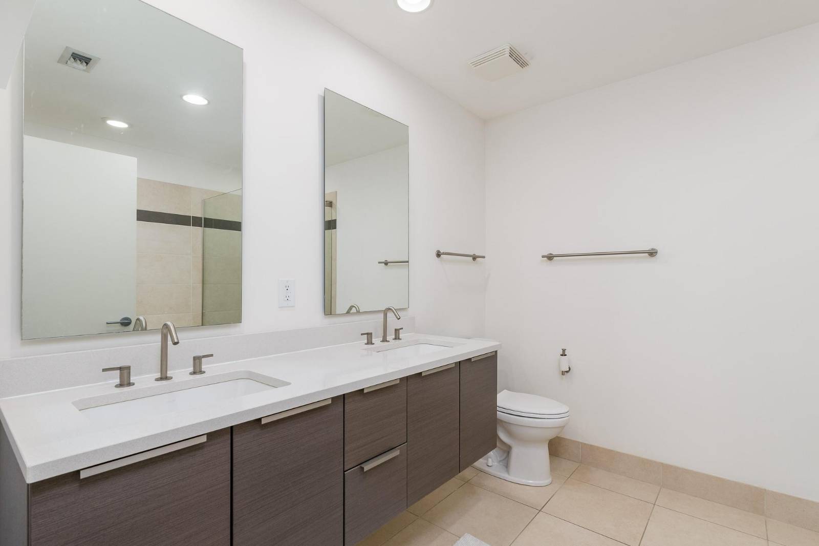 175 1st S St, #504, Saint Petersburg, FL 33701