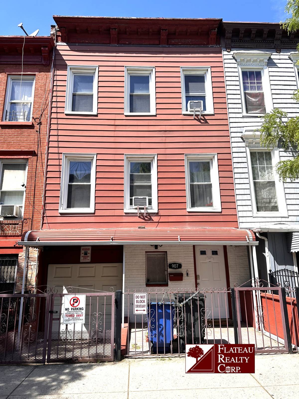 907 Herkimer St.